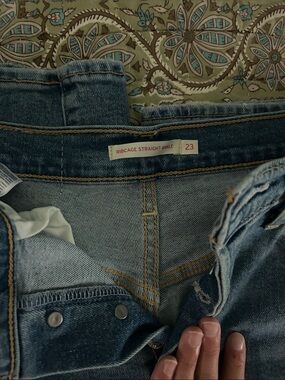 Levi’s  Ribcage Straight Ankle Jean